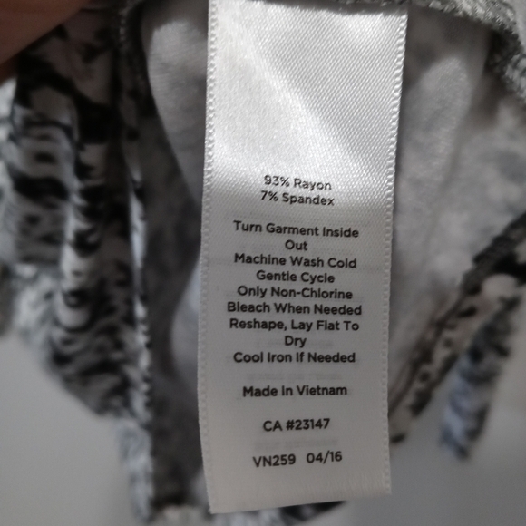 Talbots Long Sleeves Stretch Floral Print  Blouse Small Petites - Picture 7 of 9